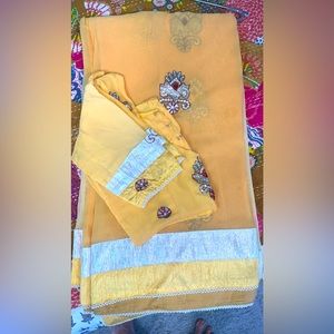 A shaded yellow saree